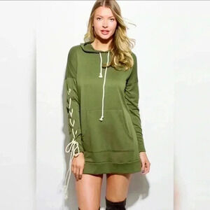 "Harley" Arm Lace Hoodie in Olive